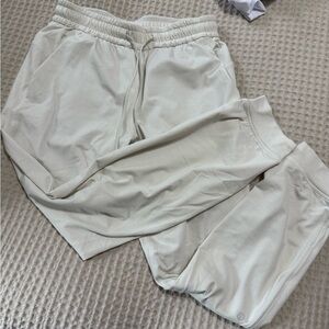 Lululemon align cropped joggers